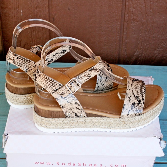 Soda Clip Espadrille Sandals Nat. Python NEW - Picture 3 of 5